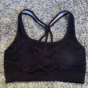 Black sports bra